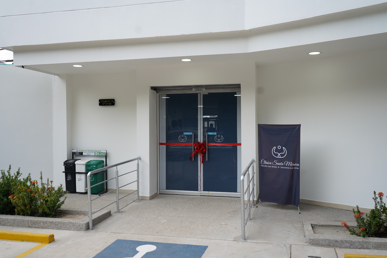 Apertura Clínica Santa Mónica